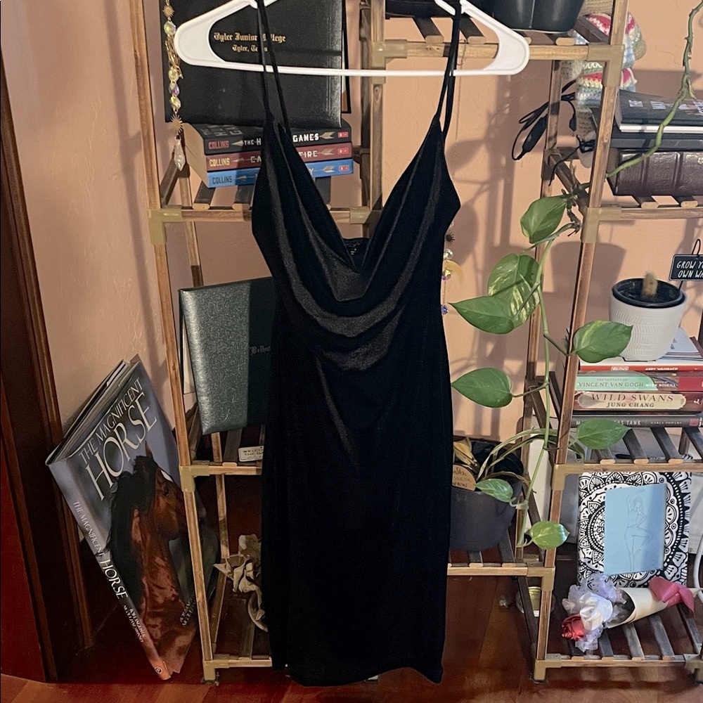 Velvet Elegant Bodycon Black Dress